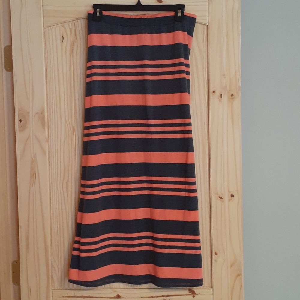 Womens maxi skirt